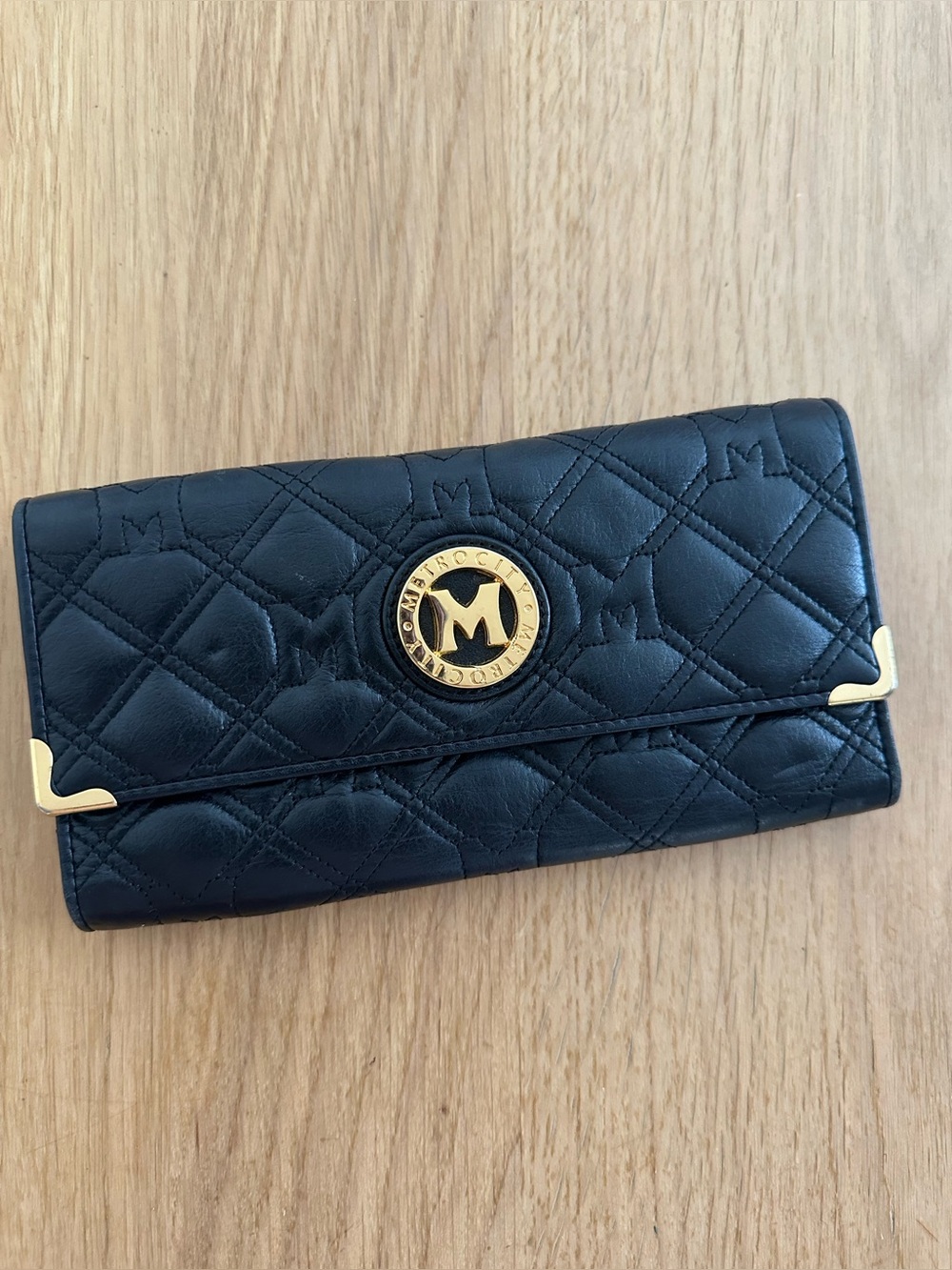MetroCity leather tri-fold long wallet